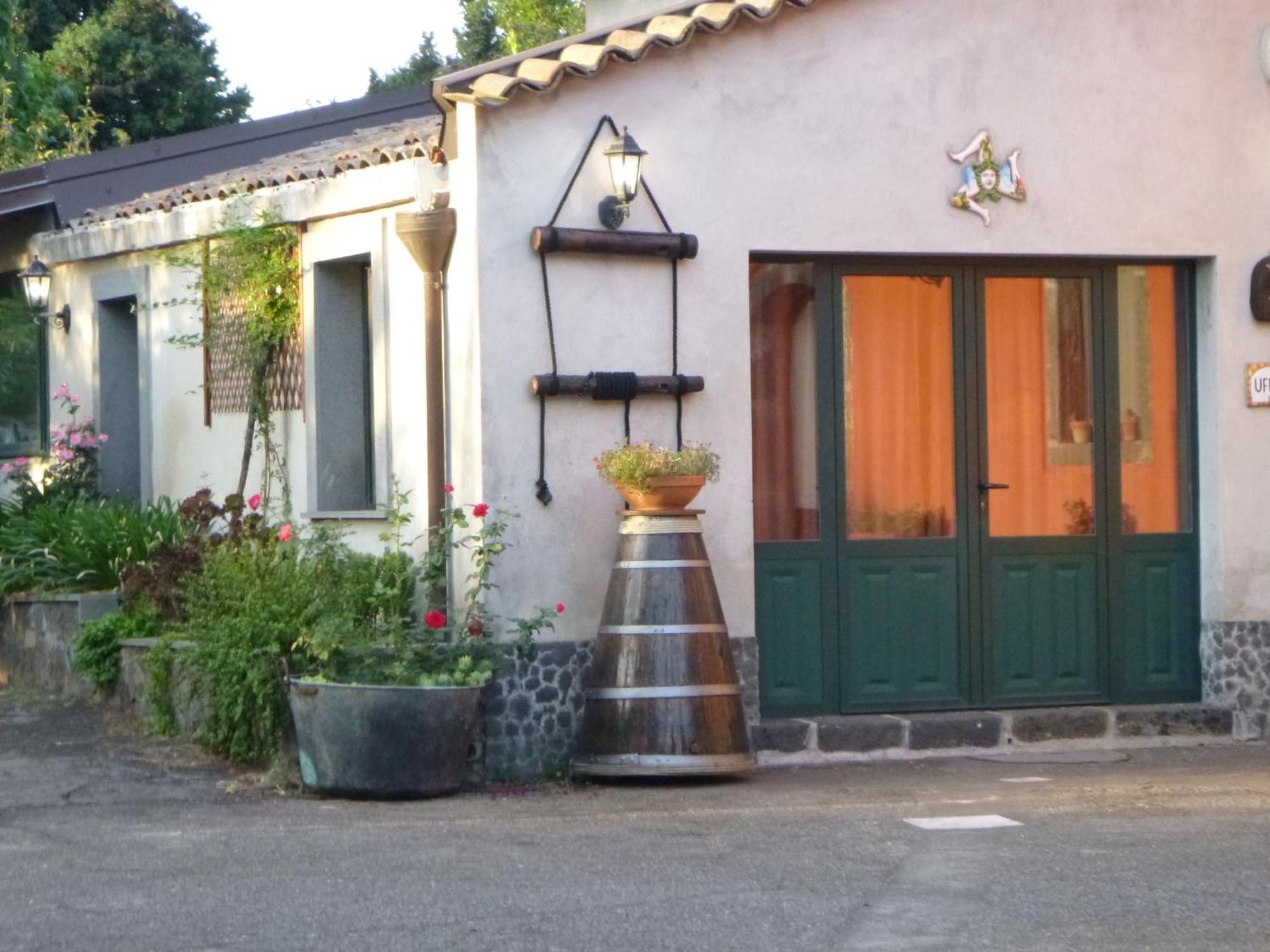 Baglio Delle Rose Acomodação com café da manhã Giarre Exterior foto